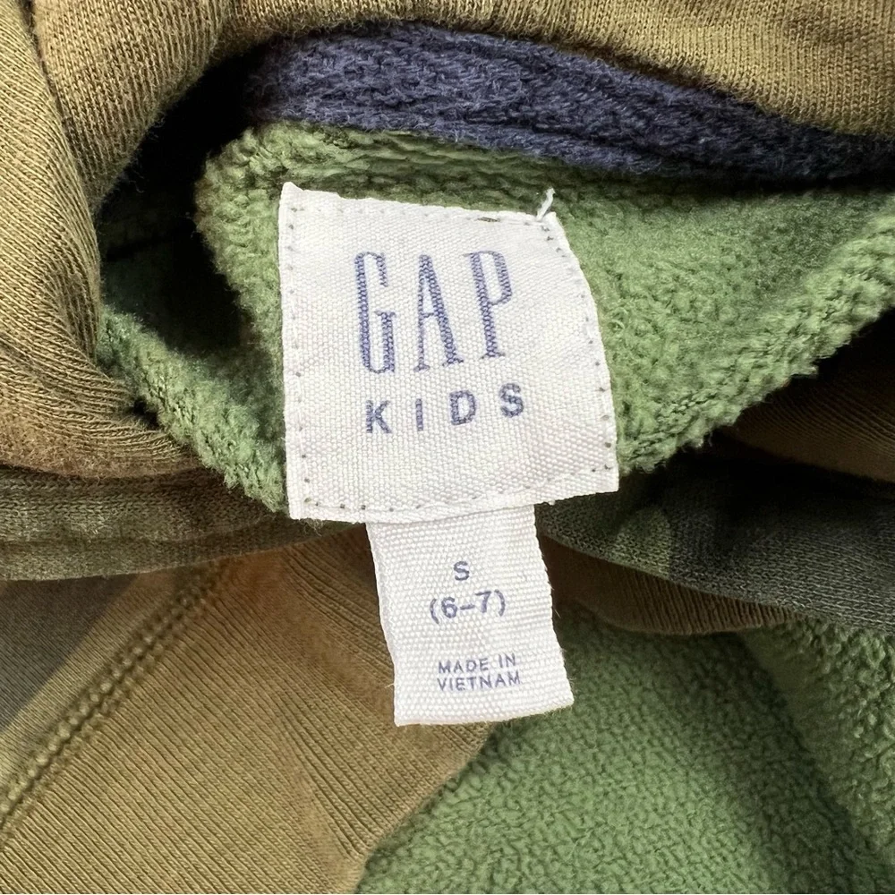 Gap boy’s long sleeve camouflage pullover hooded sweatshirt green‎